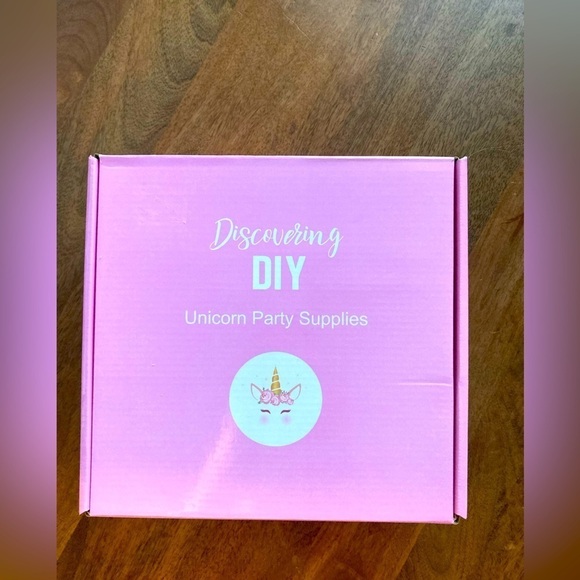 DISCOVERING DIY UNICORN BIRTHDAY PARTY SUPPLIES, NEW, UNICORN PARTY - Picture 2 of 12